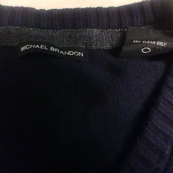 Dry Clean Only Sweater - Picture 3 of 4